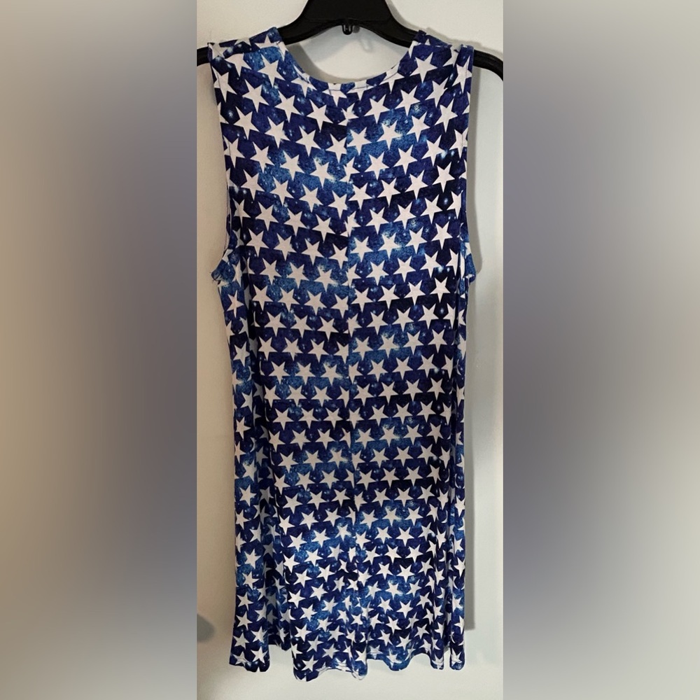 Blue Star Pattern Sleeveless Top by Riley & James